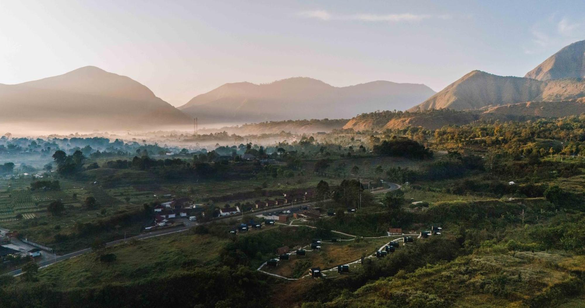Bobocabin Gunung Rinjani, Lombok 셈바룬 라왕 외부 사진